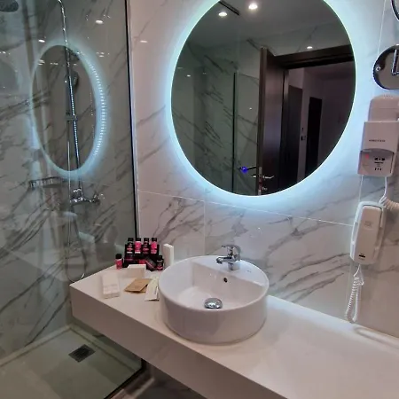 International Otel Atina