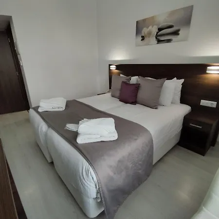 International Otel 4*
